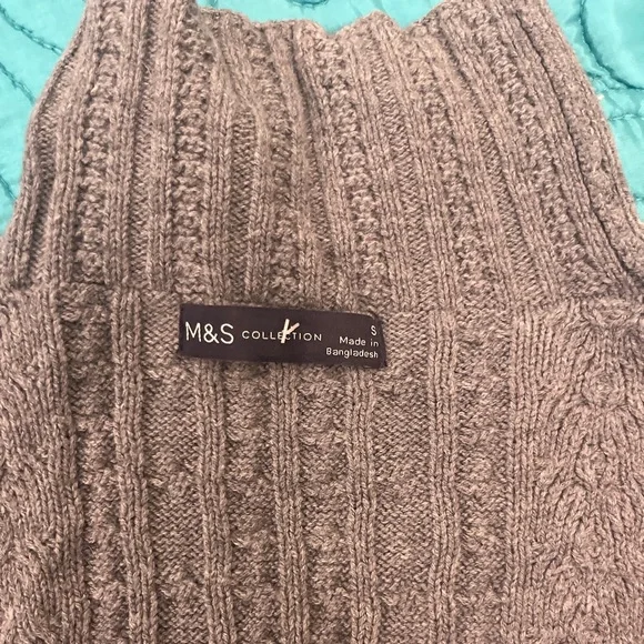 Marks & Spencer Turtle Neck Cable-Knit Woollen Dress in Grey (UK 8) - Picture 4 of 5